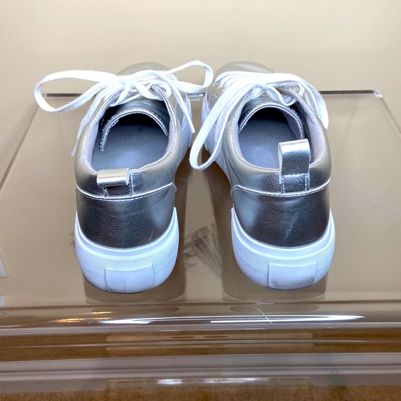 Silver H&M sneakers size 7, worn once, white laces and platform, super fun! - Picture 4 of 6